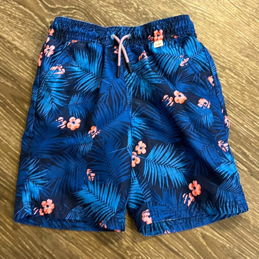 Cat & Jack swim trunks with liner. Size S 6/7 ♥️